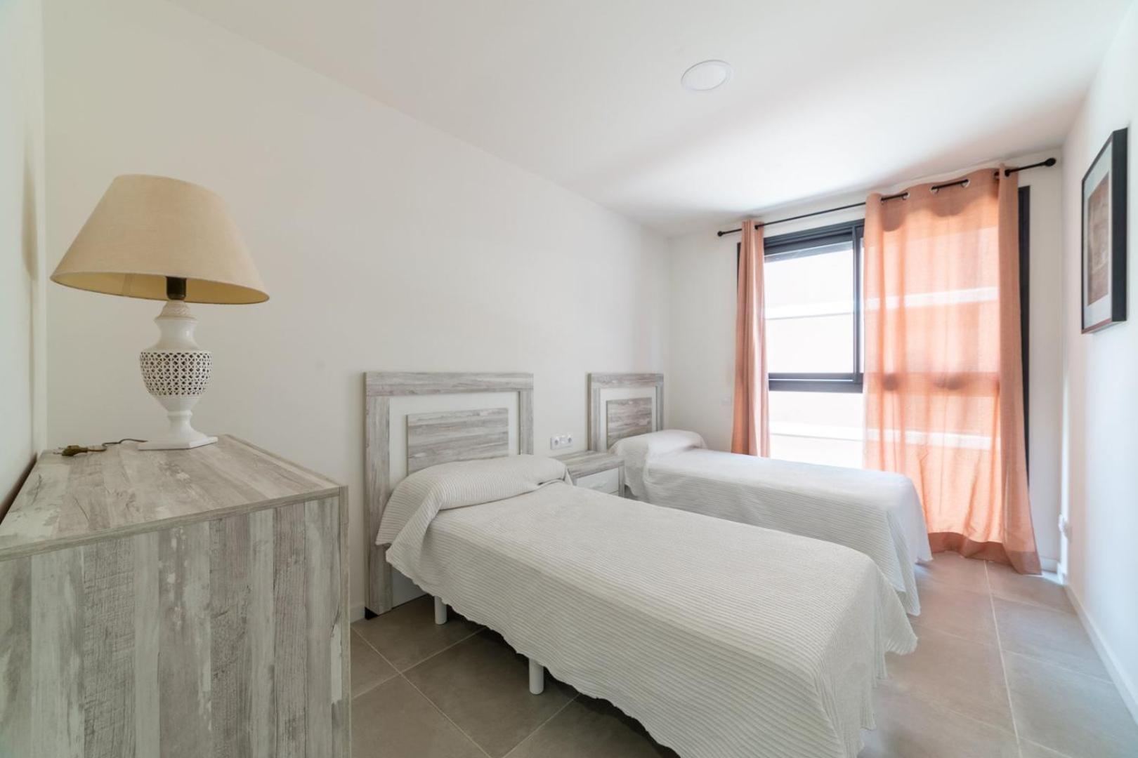 דירות Calafell Seaside Escape חדר תמונה